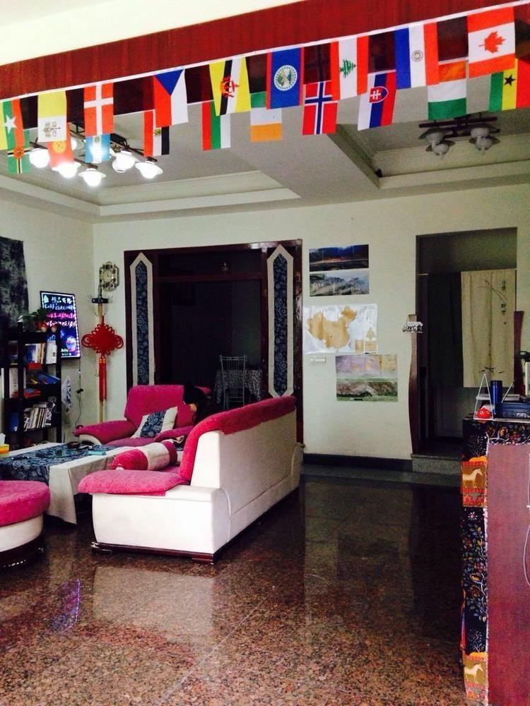 Chengdu Bling Bling Hostel Supoqiao Εξωτερικό φωτογραφία
